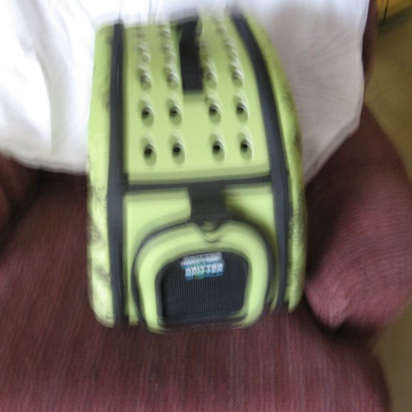 WORMPET Pet Travel Carrier, Airline Approved NEW